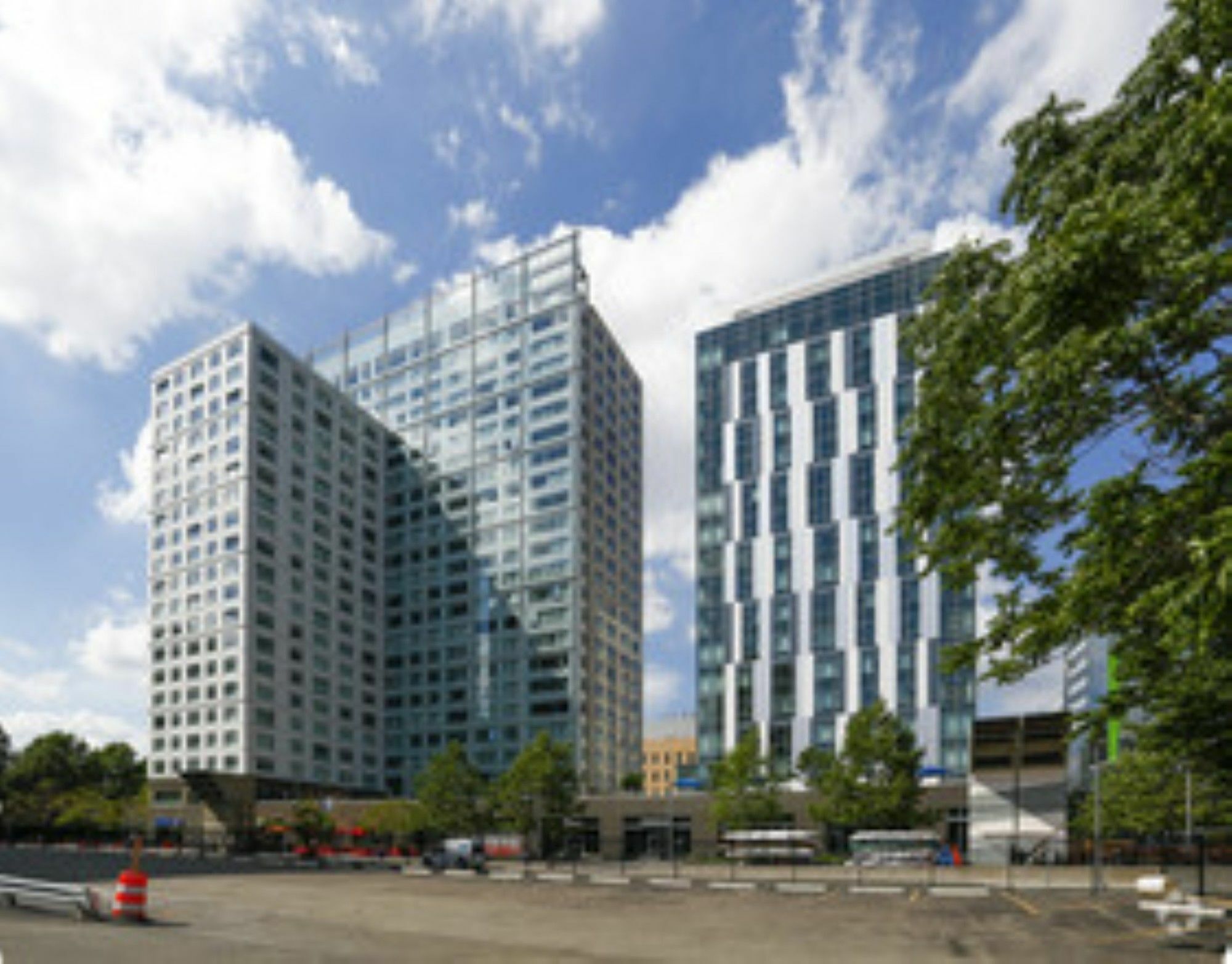 Global Luxury Suites At Kendall West 케임브리지 외부 사진