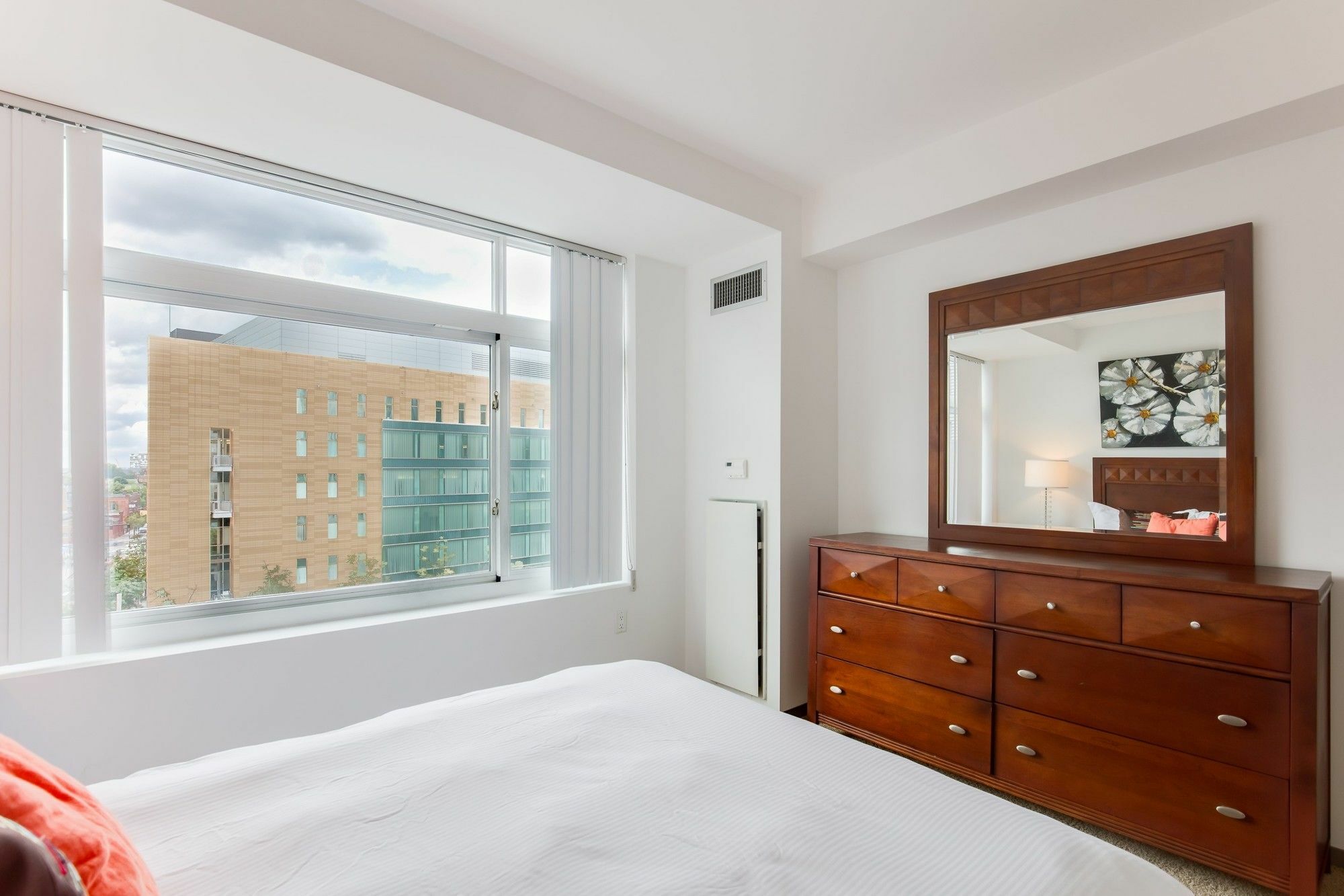 Global Luxury Suites At Kendall West 케임브리지 외부 사진